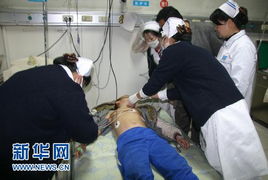 新疆喀什市第八中学踩踏事故致3人重伤11人轻伤