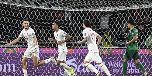 沙特0-2爆冷负印尼，中国男足所在C组4队积分相同，国足未来形势如何？现在回看抽到本组是否是好事？