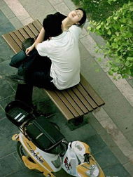 从个人视角看：校园不雅行为事件的反思与警示