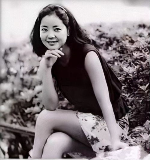 个人写真艺术照：发现不一样的自己——哈密赫柏婚纱摄影的奇妙之旅