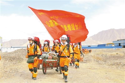 见证西藏震区救援：从紧急救援到安置阶段的温情故事