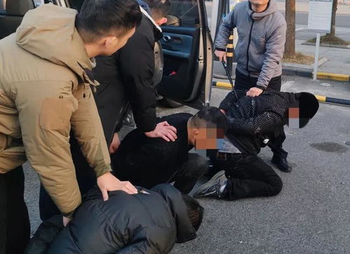 直击现场：民警与艾滋嫌犯的生死较量