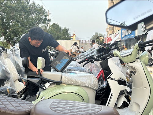 刹住“狂飙的小电驴”：强制性国家标准今日发布，我的出行方式将如何改变？