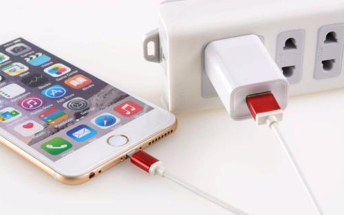 充电器不充电时插在插座上会耗电吗？背后的科学原理和安全风险