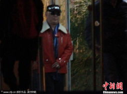 王菲现身蛇年春晚彩排：短发飒爽，温暖问候粉丝