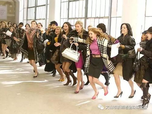 春节年轻人爱买超小克重黄金：轻盈金饰引领新年潮流