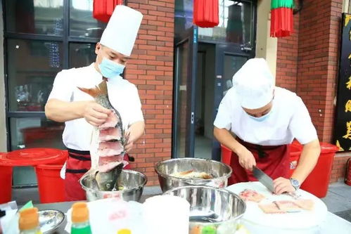 00后厨艺整活大赛：传统与创新的碰撞