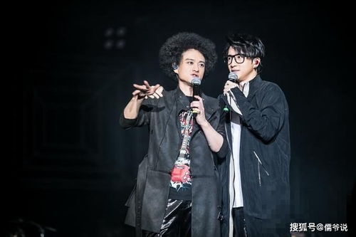 薛之谦在春晚深情演绎赵英俊的歌：一场跨越时空的音乐对话