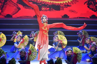 蛇年最喜气洋洋的手势舞：我的抖音热舞之旅