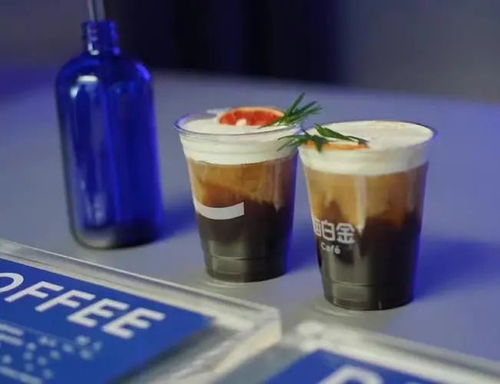 脑白金跨界咖啡：保健品巨头的创新转型之路