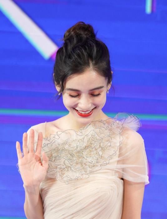 马丽被疑甲状腺肿大，粉丝晒她早前回应：有结节，没大事儿