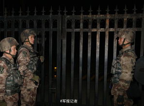 除夕夜将军替兵站岗：守护万家灯火的温暖与担当