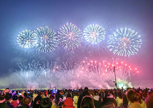 烟花璀璨！联播一瞬带你看国泰民安具象化了！