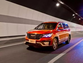 《唐探1900》：一场不容错过的春节盛宴