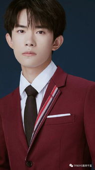 易烊千玺回应一年没接新角色：从偶像到演员的蜕变之路