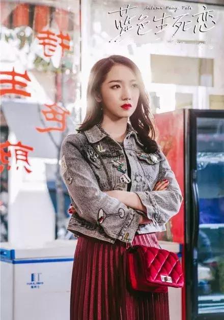 英歌舞鼓声一响，许凯也被吸引了