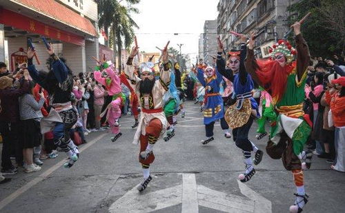 英歌舞跳出对新年的美好祝福