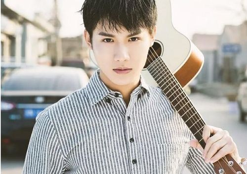 年轻人过年的真实写照：刘宇郑业成演绎的春节故事