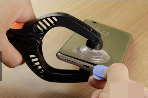 电池跟弹夹一样换，这机子太野了！