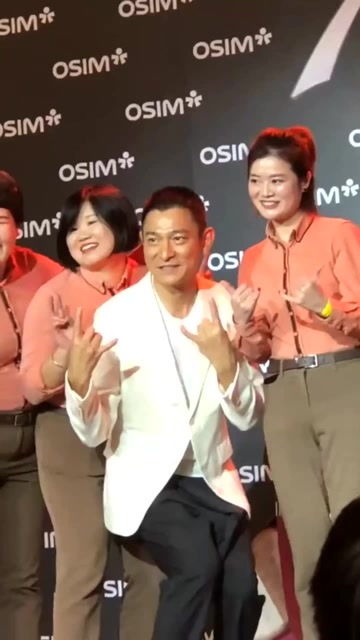 刘德华给粉丝拜年 每人2个红包：《恭喜发财》背后的温暖故事