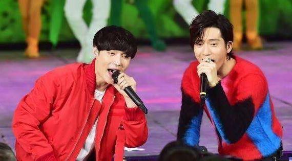 张艺兴陈伟霆苏有朋春晚直拍：一场视觉与听觉的盛宴