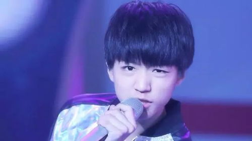 王俊凯你快回我呀：微博热搜背后的心声