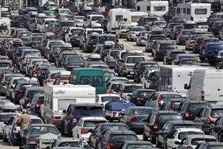 第一批返程的人已经堵路上了：春节后返程的酸甜苦辣