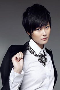 李宇春：从超级女声到春晚舞台，她如何用真诚和才华征服观众