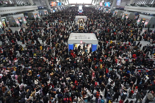 直击春节假期返程高峰：我的亲身经历与感受