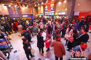在电影院找到了春运的感觉：春节档观影热潮