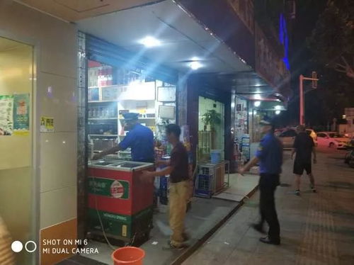 官方回应街道要求商户24小时亮灯：背后的故事与思考