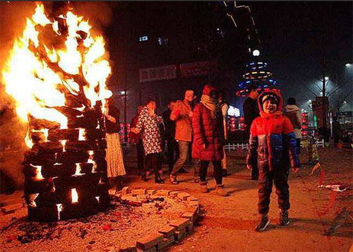 为什么放炮会成为习俗，古时候火药不珍贵吗？