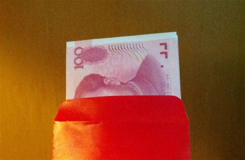 雷军给员工开工红包发蛇钞：惊喜不断，福利满满