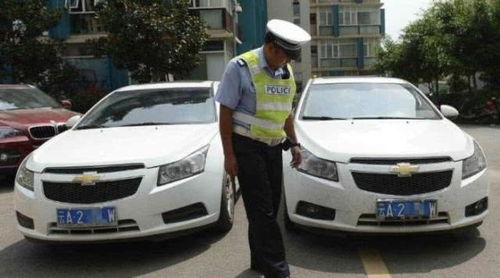 服务区被划胎车主方称坚决不和解：背后的故事与反思