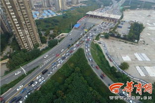 航拍西安绕城高速上的回城大军：一场视觉与心灵的震撼之旅