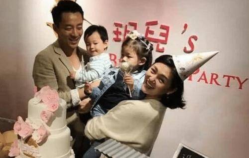 大S离世风波：家人否认汪小菲包机护送骨灰背后的真相