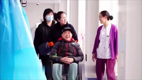 妻子双肺全白，丈夫含泪卖车不放弃：爱与坚持的力量