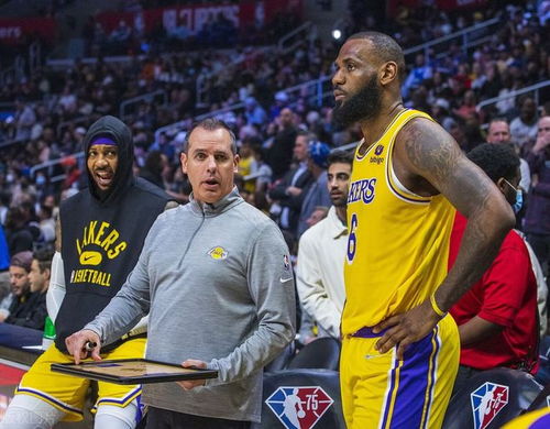 湖人与黄蜂达成交易：NBA史上又一重磅转会