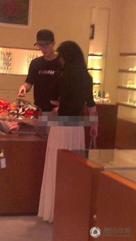 刘翔陪妻子回老家玩网红滑梯：甜蜜时刻背后的温馨故事