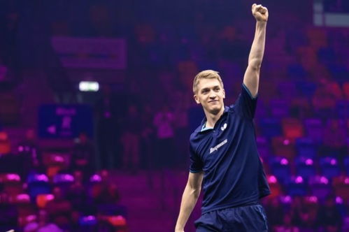 王楚钦轻取卡尔伯格：从低谷到巅峰的逆袭之路