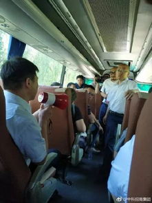 三亚辟谣导游大巴上大骂未购物游客：旧闻翻炒背后的真相