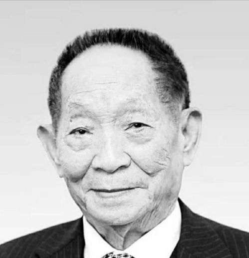 黄晓明深情悼念姥姥：95岁姥姥的温暖与坚韧