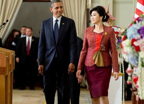 泰国总理佩通坦身穿羽绒服抵达哈尔滨：冰雪之城的温暖欢迎