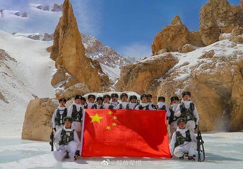 军人在海拔3600米巡逻：界碑下的忠诚与坚守