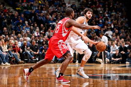 NBA常规赛：火箭遭森林狼逆转吞五连败 爱德华兹背靠背40+里程碑