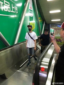 地铁偶遇真人版哪吒：一场意外的神话邂逅