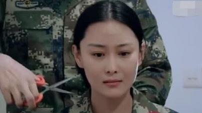 张馨予消失的头发回来了：从斑秃到自信，她的故事让人动容