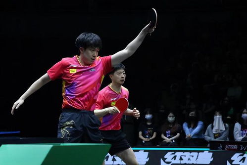 首次搭档即夺冠！王楚钦/林诗栋新加坡大满贯男双封王