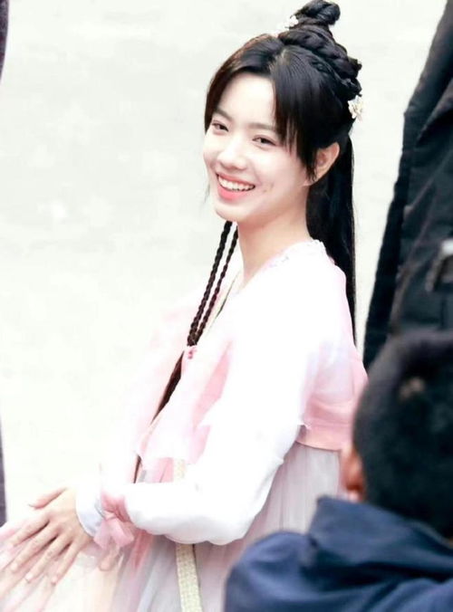 同样是演黄蓉，庄达菲凭什么能取胜？