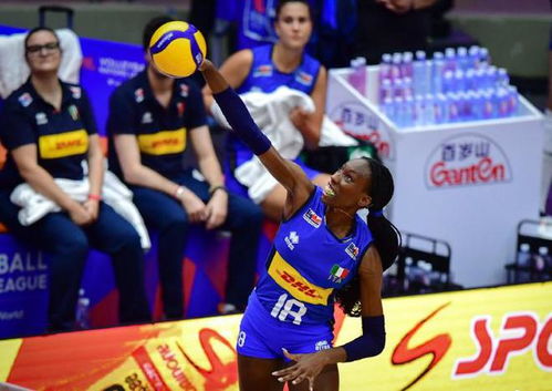 王楚钦遗憾出局，梁靖崑晋级WTT新加坡大满贯男单决赛